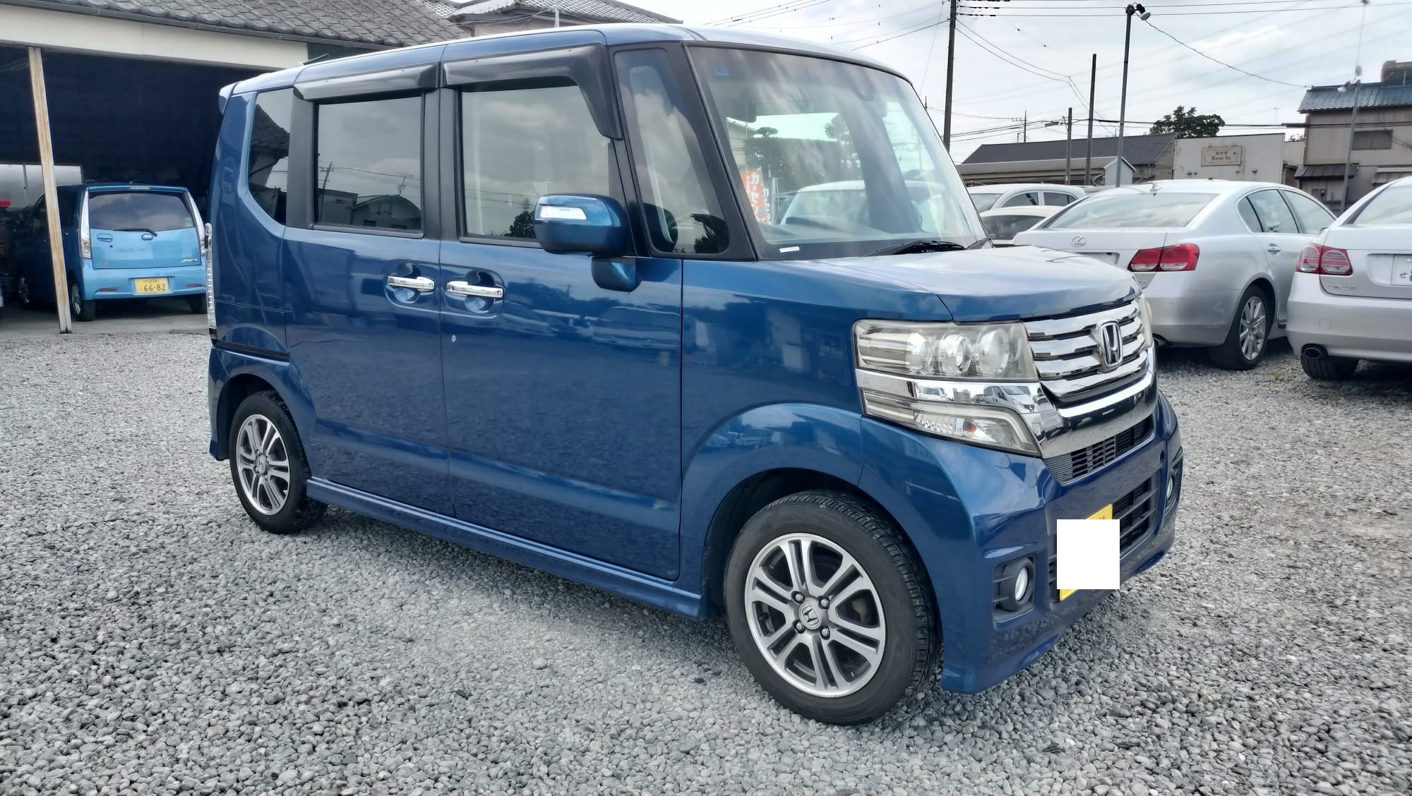 Honda N-BOX Custom